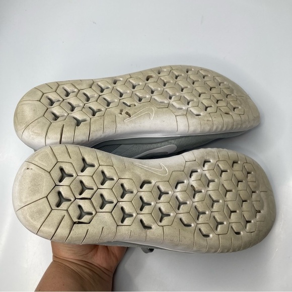 Nike Free run sneakers size 8.5 - Picture 6 of 9